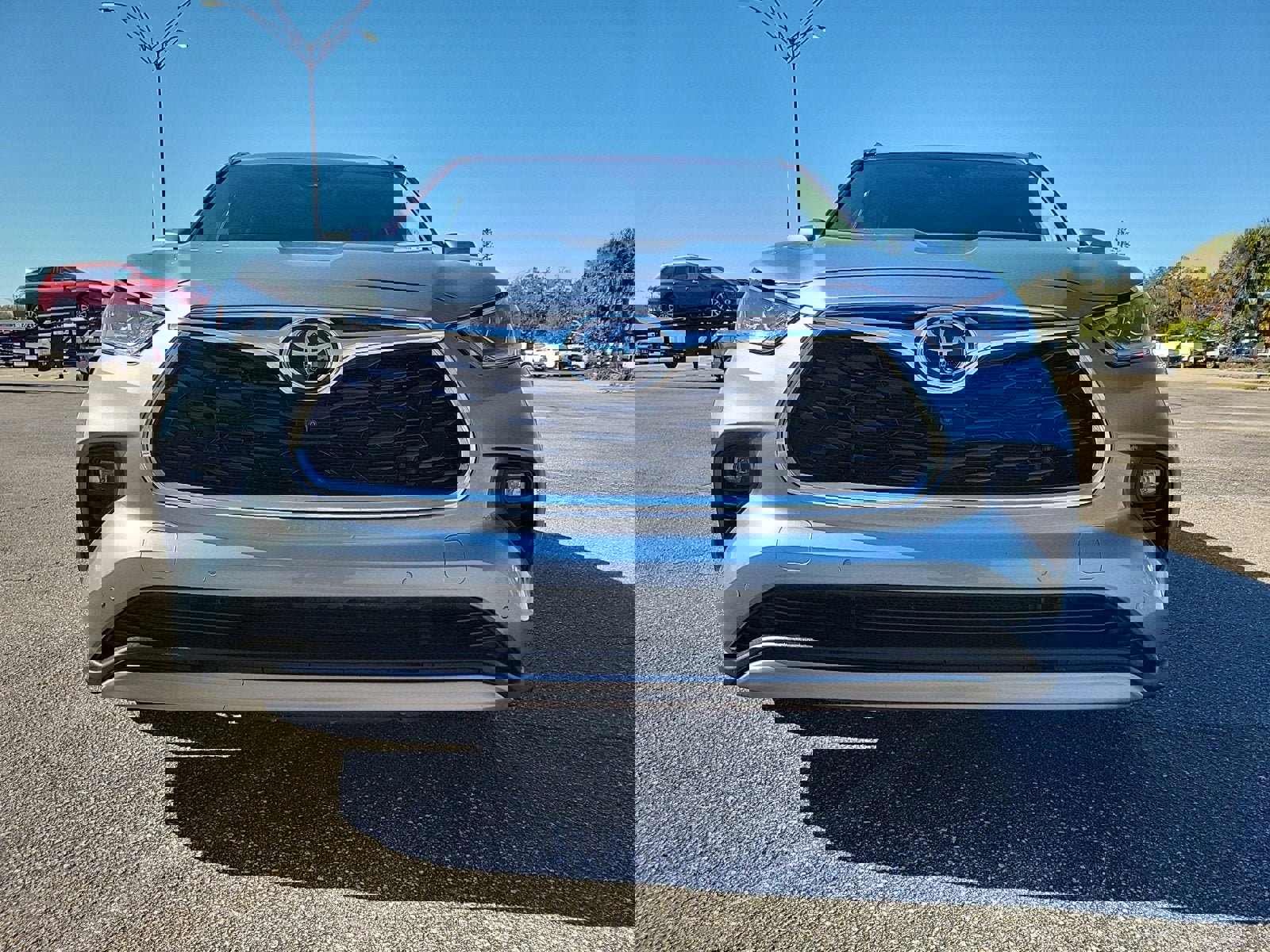 Used 2023 Toyota Highlander Platinum image 4