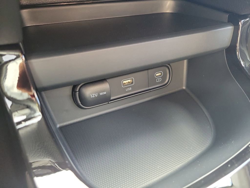 New 2026 Kia Seltos S FWD image 34