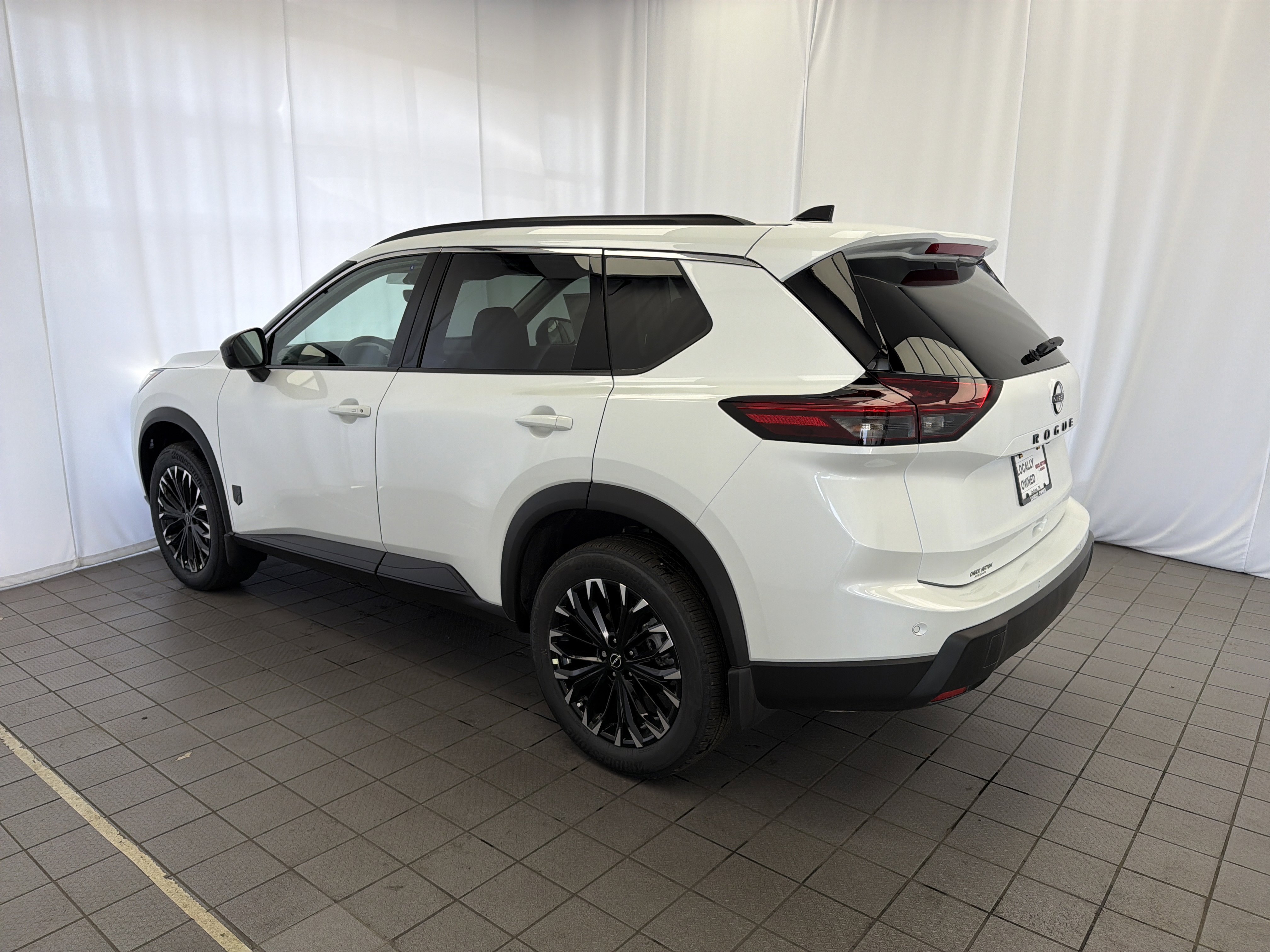 New 2026 Nissan Rogue SV FWD image 6