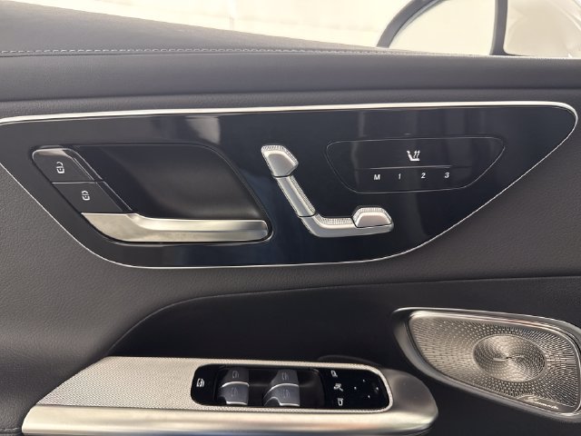 Used 2026 Mercedes-Benz GLC 300 4MATIC image 29