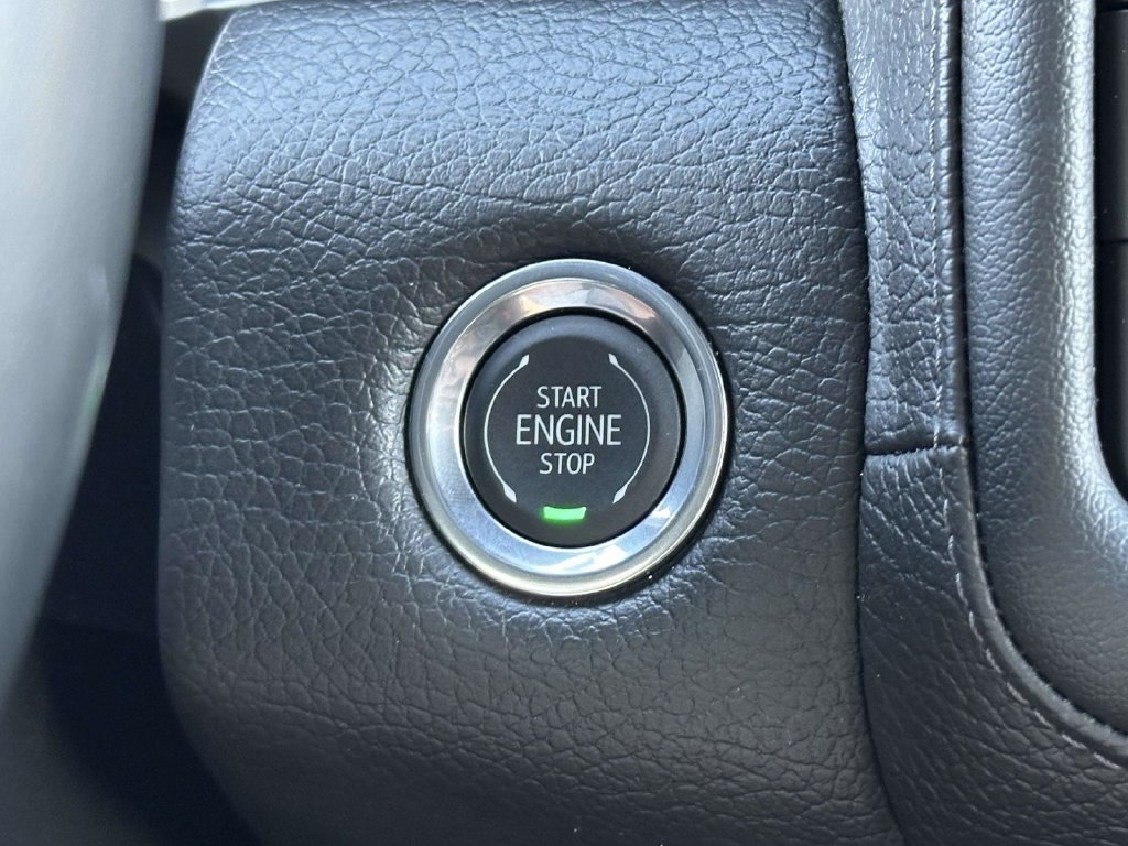 Used 2023 GMC Yukon Denali AWD/4WD image 21