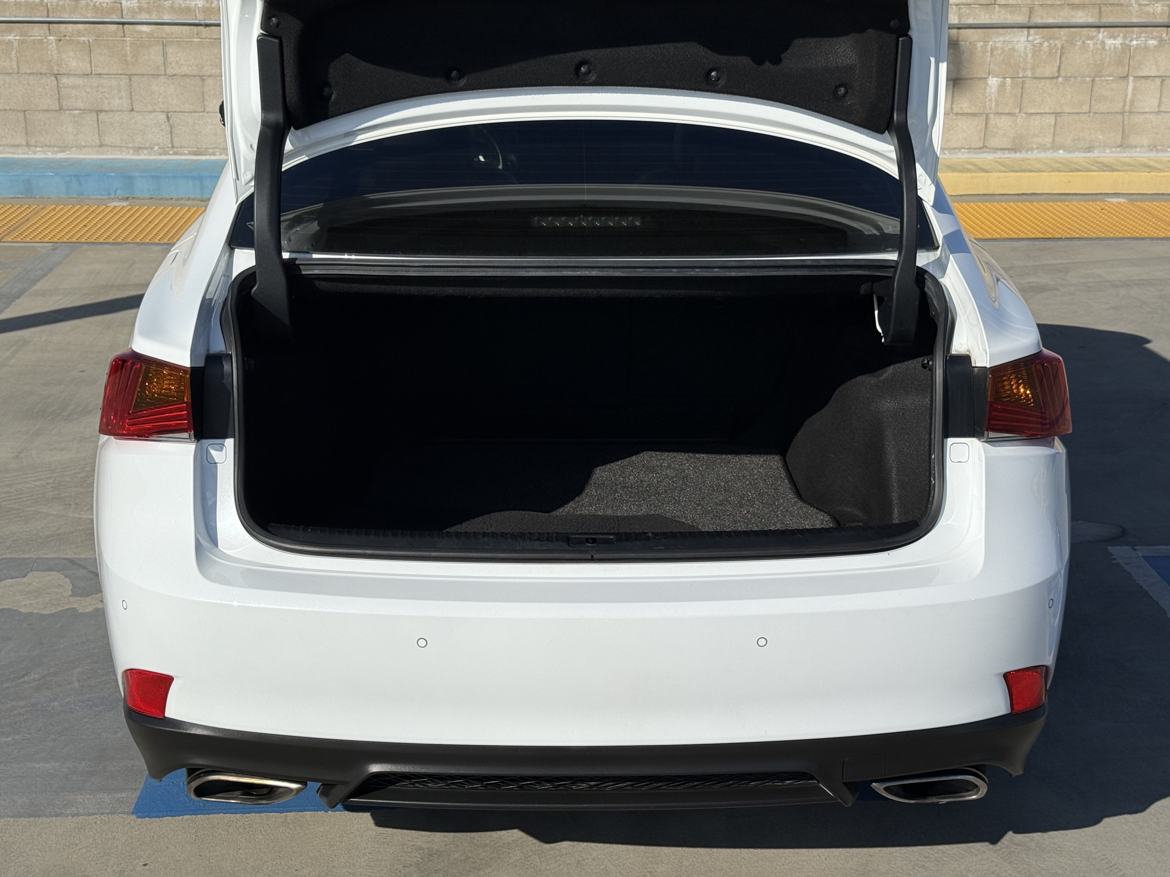 Certified 2020 Lexus IS 300 F Sport w/ Blackline Edition RWD image 14