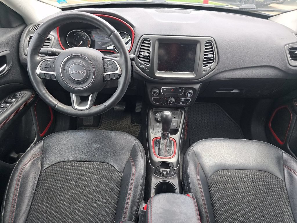 Used 2018 Jeep Compass Trailhawk w/ Cold Weather Group AWD/4WD image 19