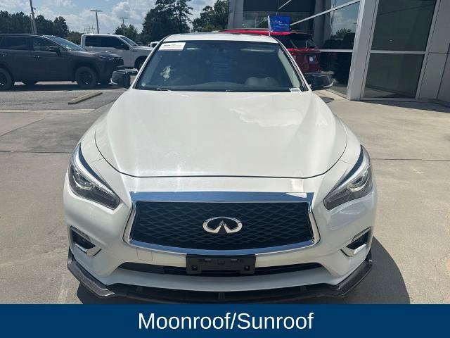Used 2019 INFINITI Q50 Luxe w/ Essential Package (3.0T Luxe) AWD/4WD image 2