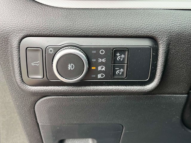 Certified 2024 Ford Explorer XLT w/ Equipment Group 202A AWD/4WD image 32