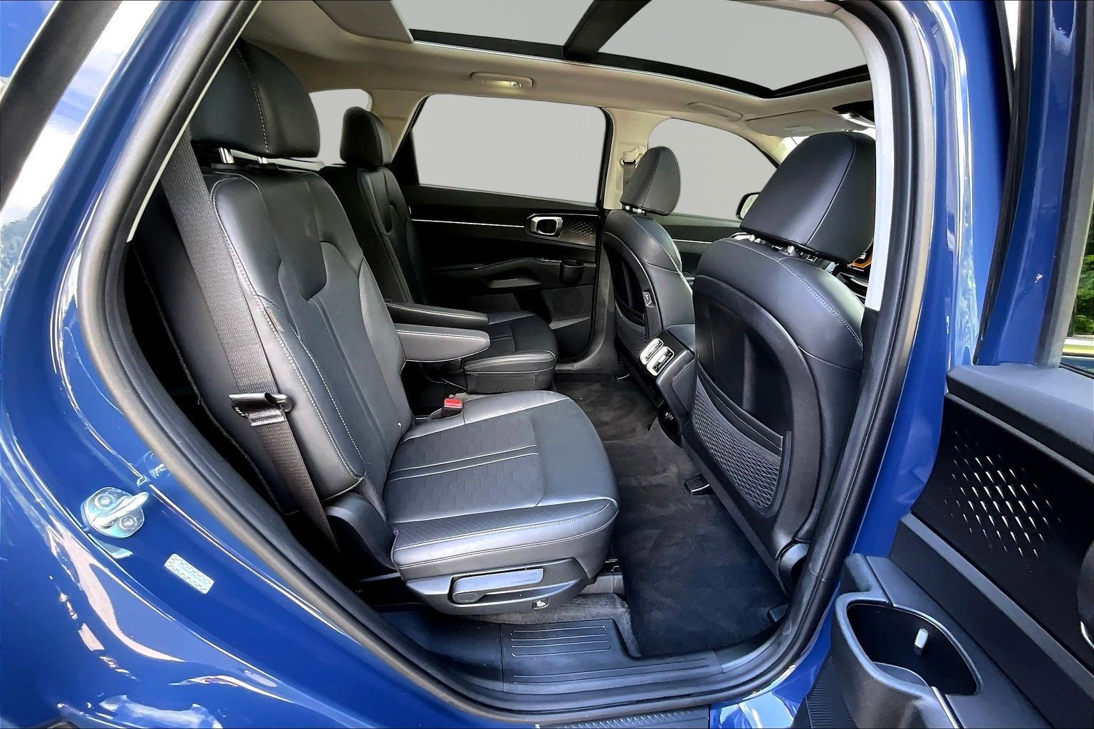 Used 2024 Kia Sorento EX w/ Panoramic Sunroof Package FWD image 25