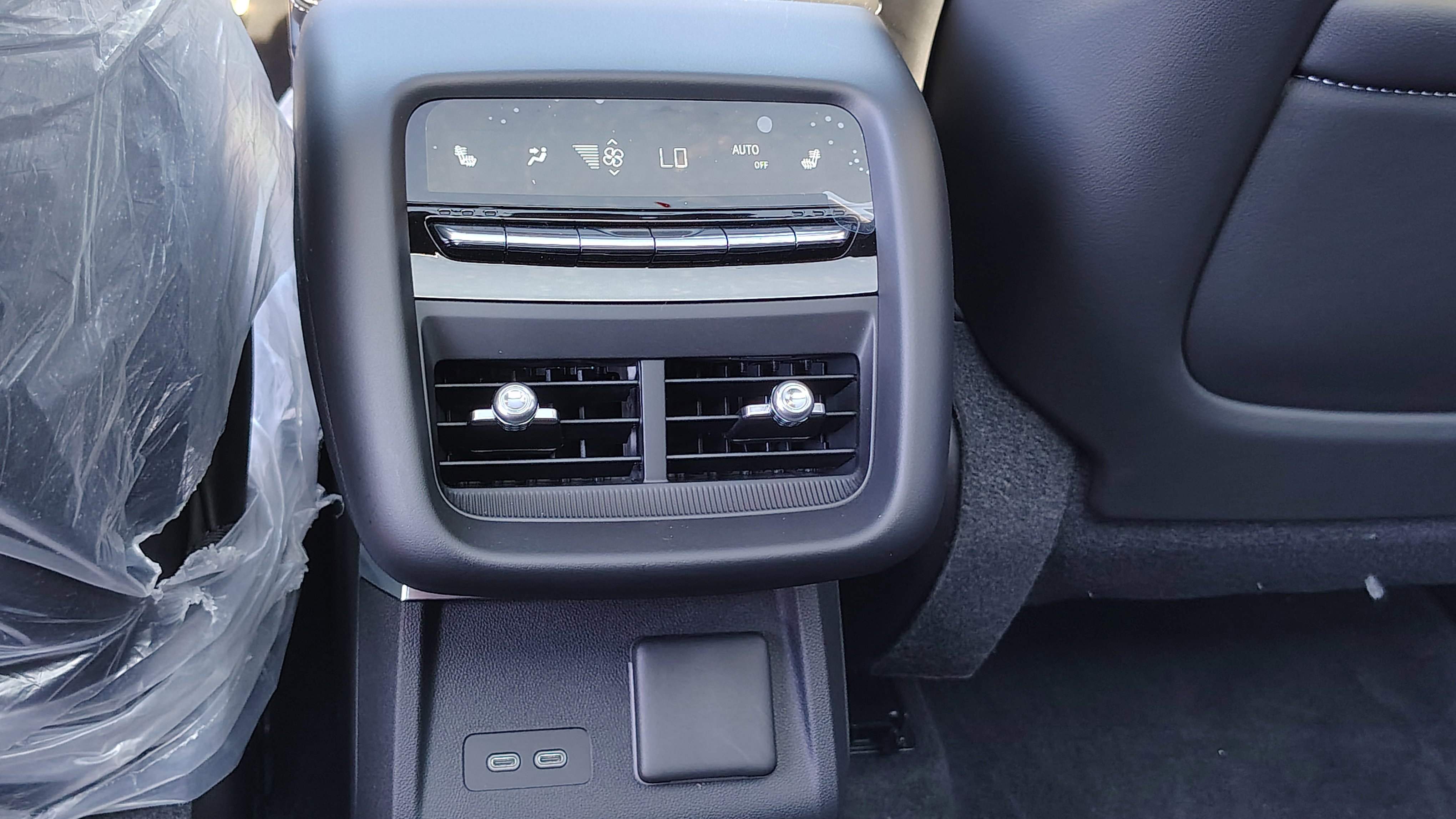 New 2026 Cadillac Lyriq V w/ LPO, Floor Liner Package image 29