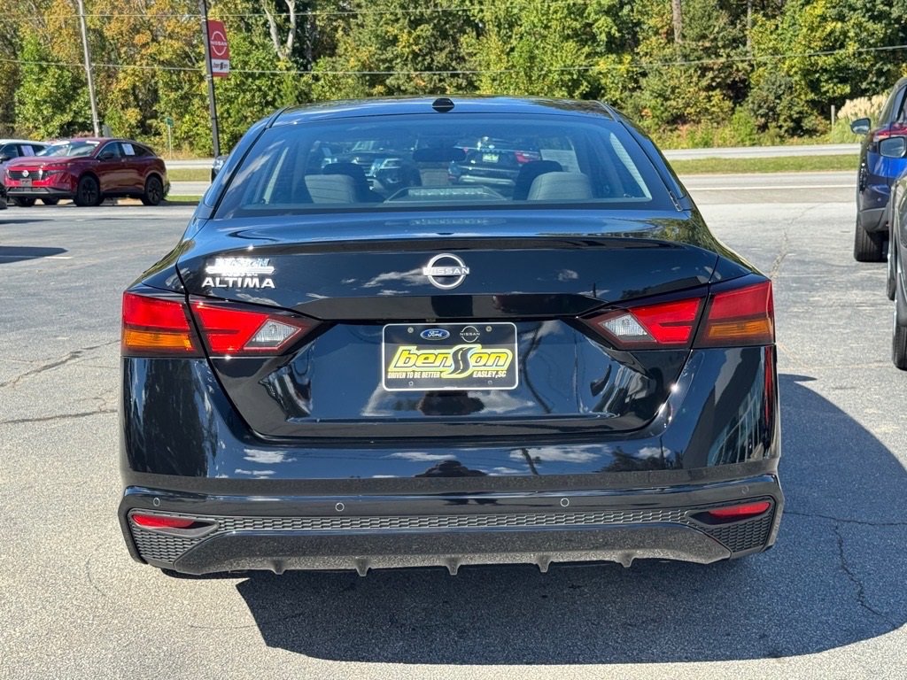 Certified 2025 Nissan Altima 2.5 S image 4
