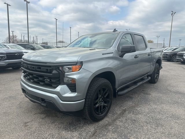 Used 2025 Chevrolet Silverado 1500 Custom w/ Turbomax Blackout Package image 7