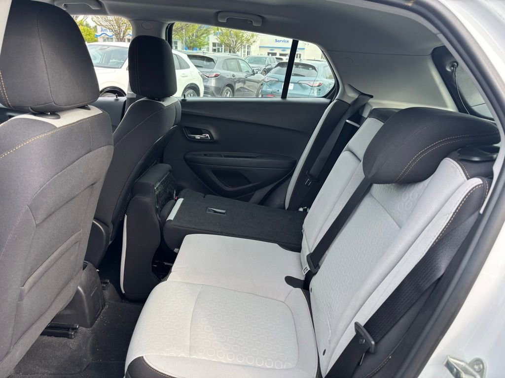 Used 2018 Chevrolet Trax LS FWD image 12
