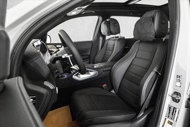New 2026 Mercedes-Benz GLS 580 4MATIC image 17