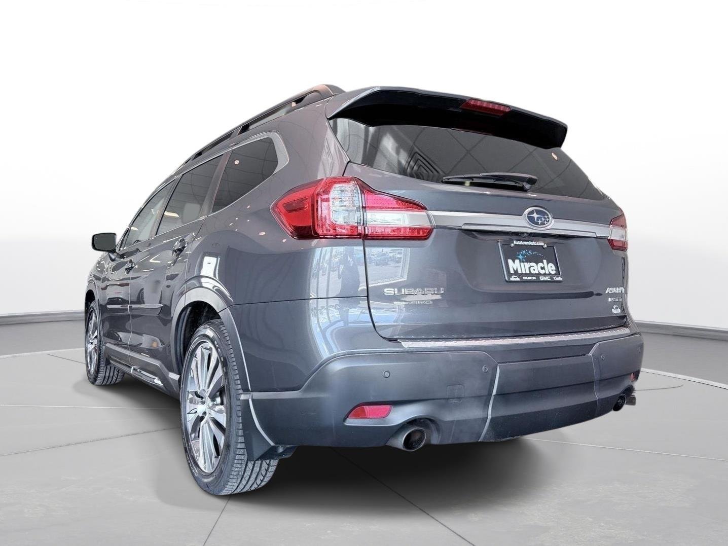 Used 2020 Subaru Ascent Limited w/ Technology Package AWD/4WD image 6