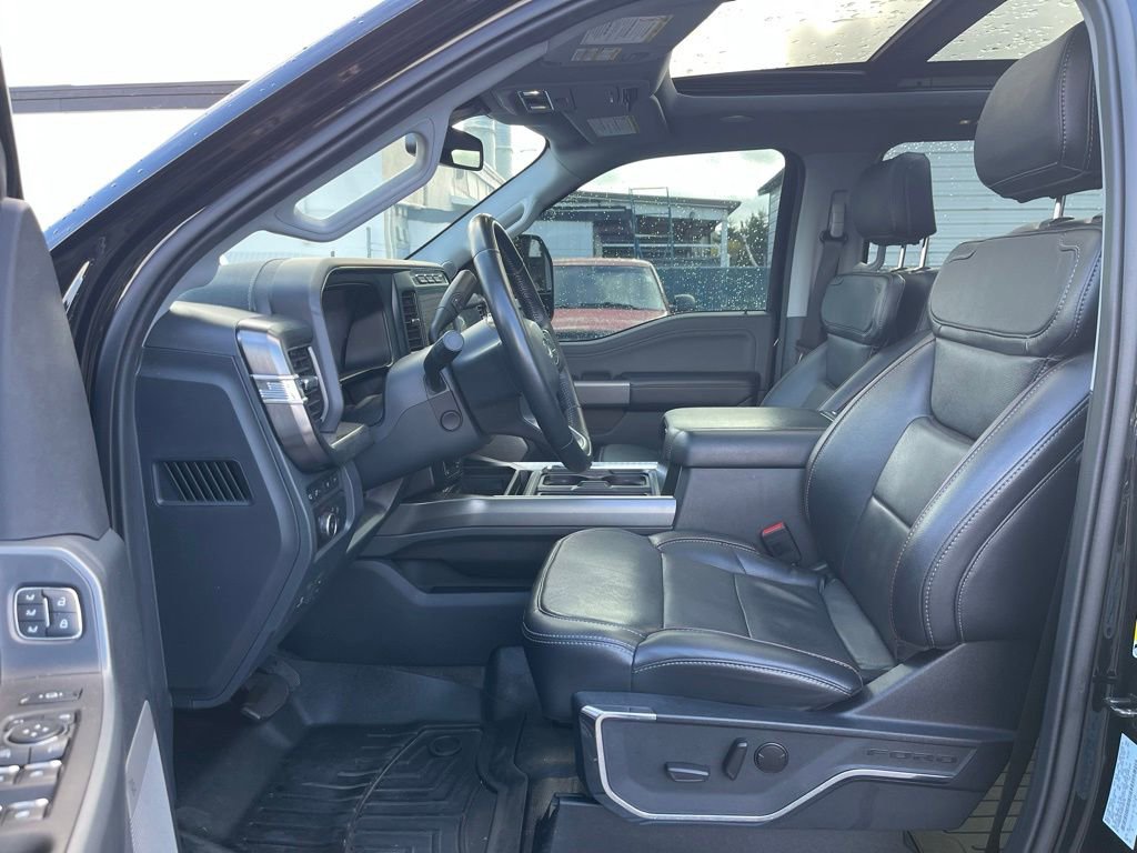 Used 2023 Ford F250 Lariat w/ Lariat Ultimate Package AWD/4WD image 8
