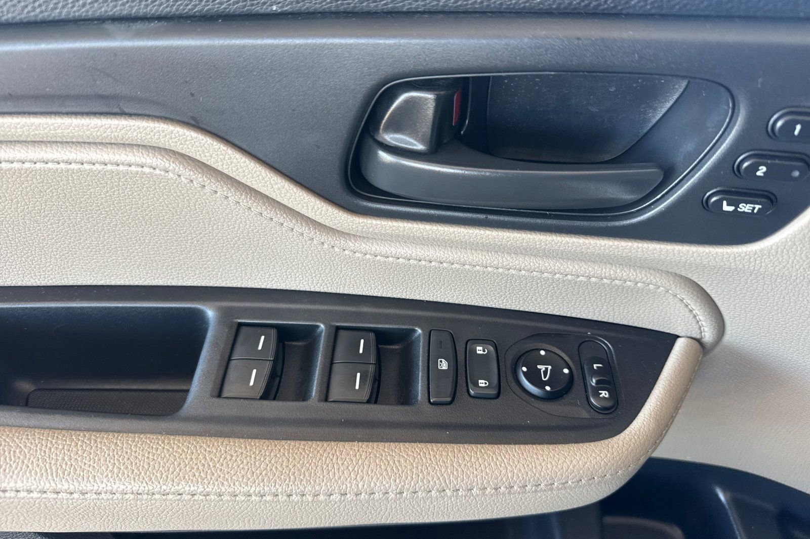 Used 2019 Honda Odyssey EX-L image 8