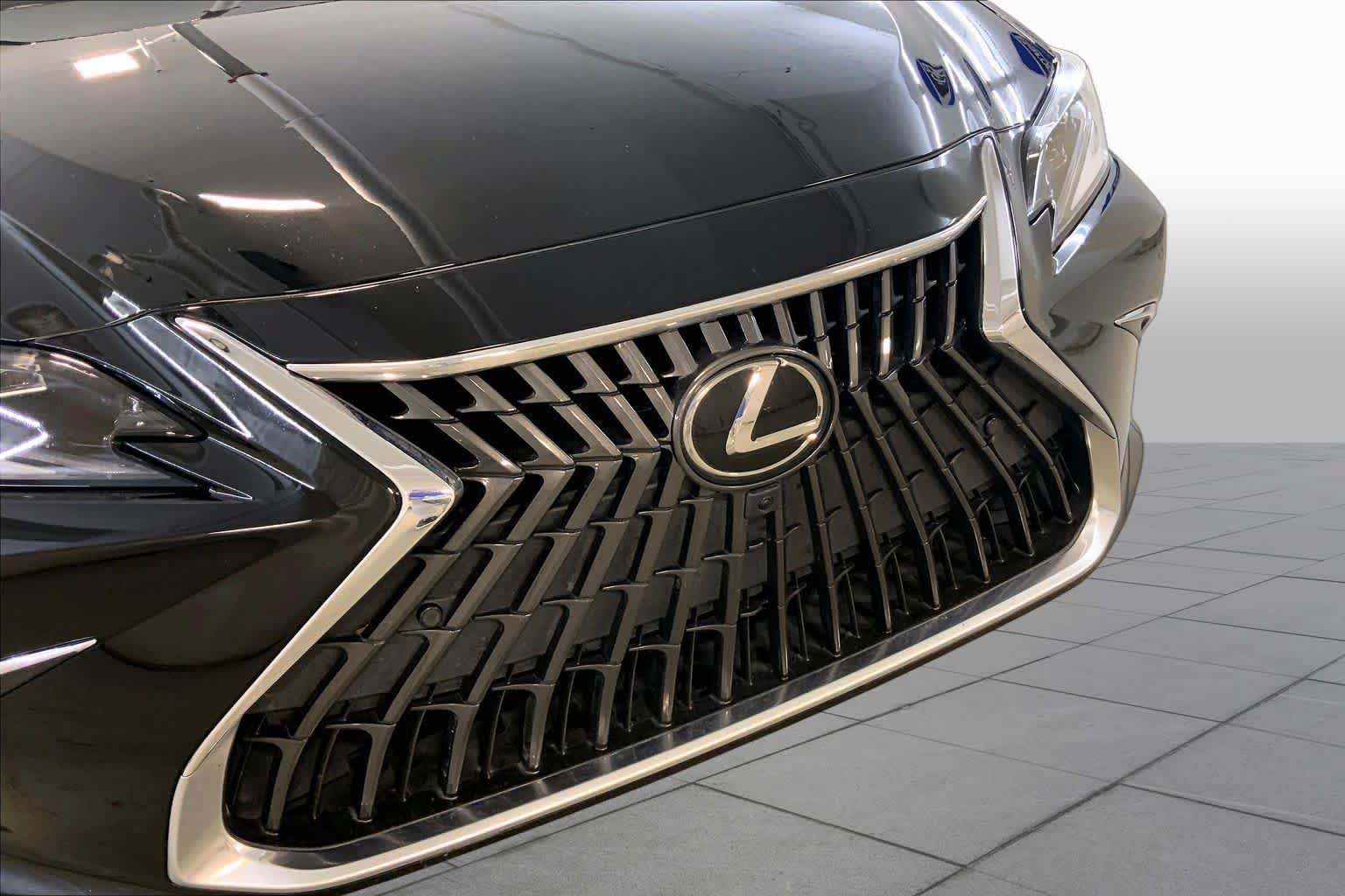 Used 2024 Lexus ES 350 Ultra Luxury FWD image 32