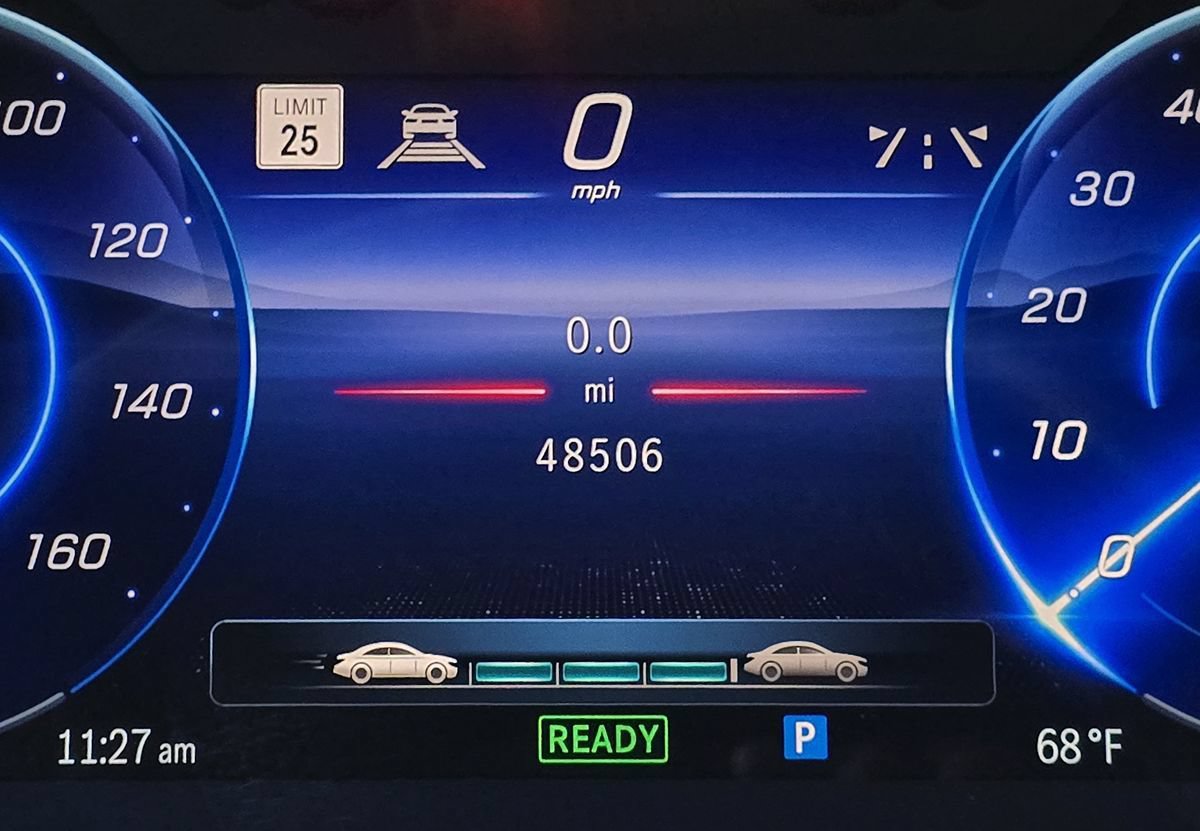 Used 2023 Mercedes-Benz EQS 580 4MATIC SUV image 43