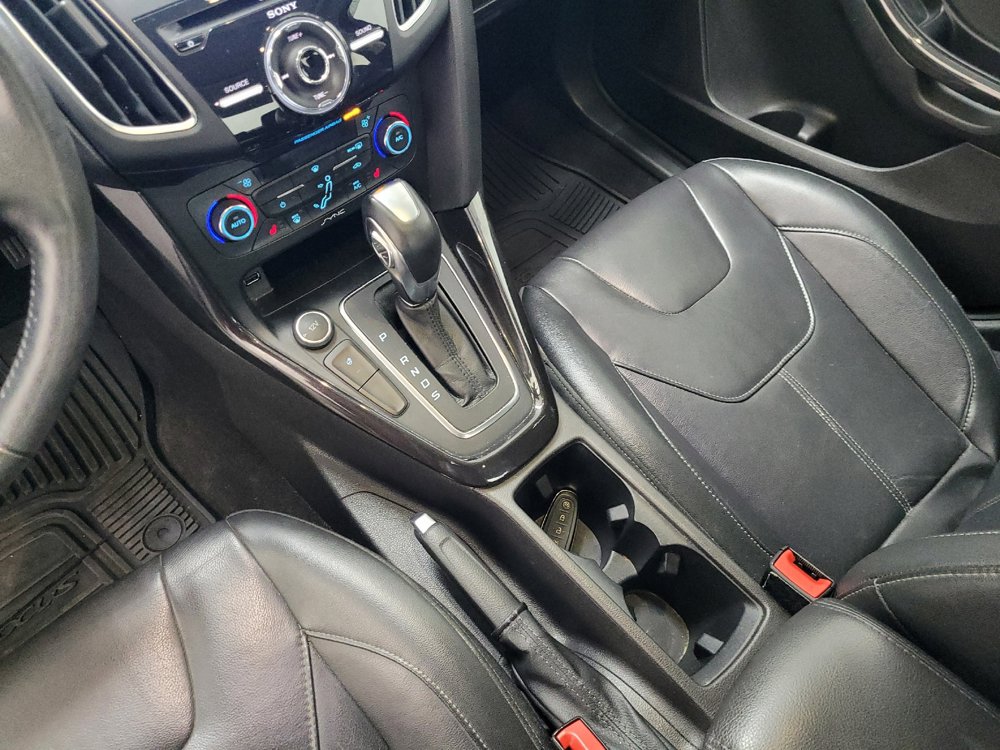 Used 2017 Ford Focus Titanium FWD image 26