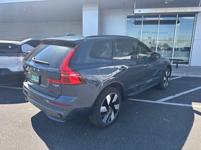Used 2025 Volvo XC60 T8 Plus w/ Protection Package Premier AWD/4WD image 3
