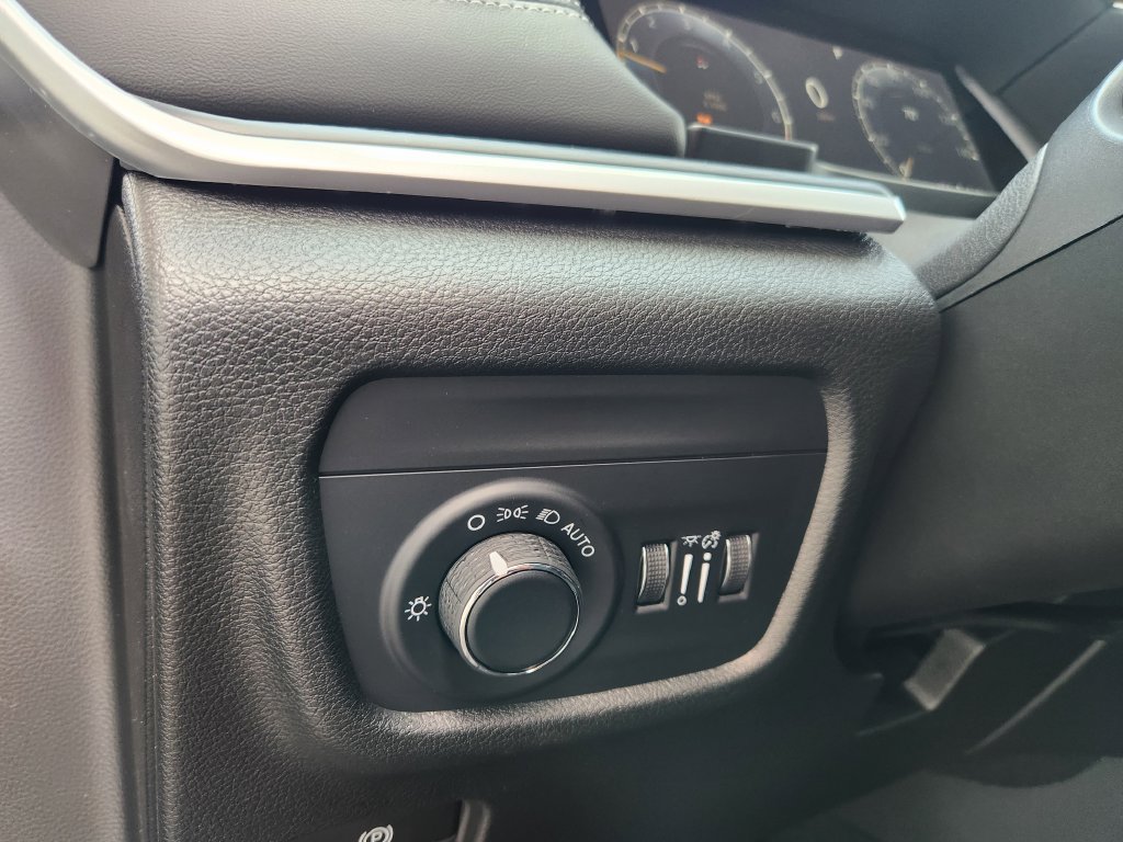 New 2026 Jeep Grand Cherokee Laredo X AWD/4WD image 28
