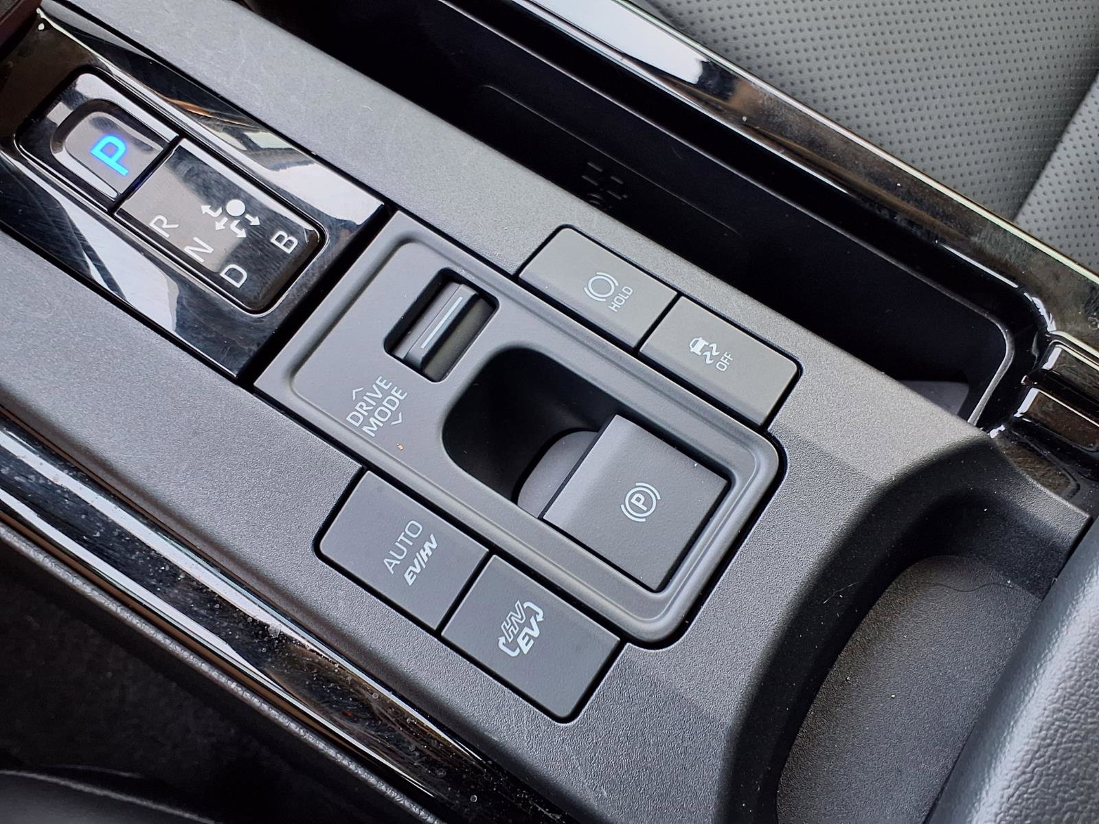 Used 2026 Toyota Prius XSE image 18