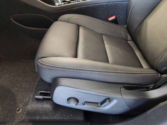 New 2026 Volvo XC40 B5 Ultra w/ Protection Package Premier AWD/4WD image 24