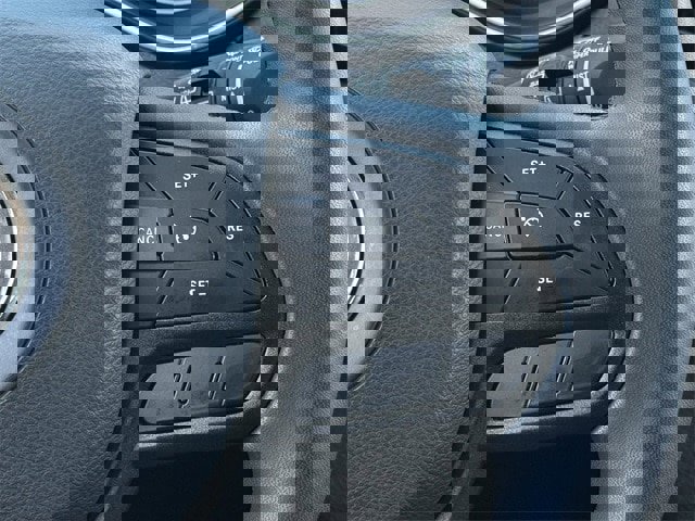 Used 2020 Jeep Cherokee Trailhawk w/ Comfort/Convenience Group image 15