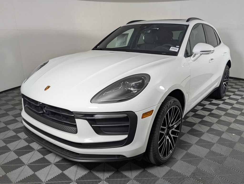 New 2026 Porsche Macan AWD/4WD video 1
