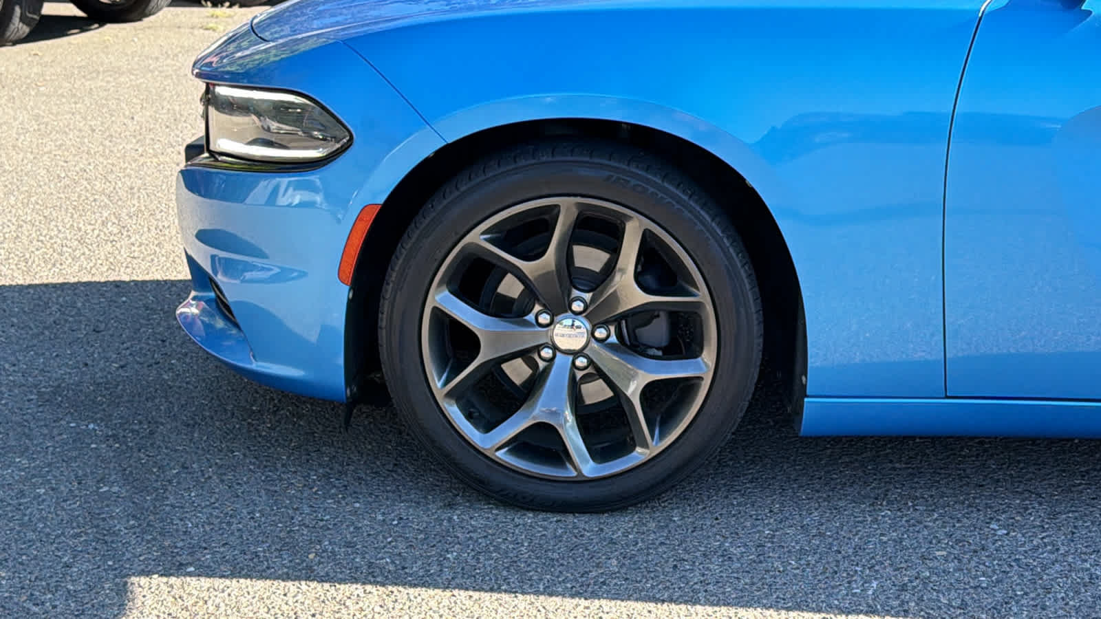 Used 2015 Dodge Charger SXT RWD image 9