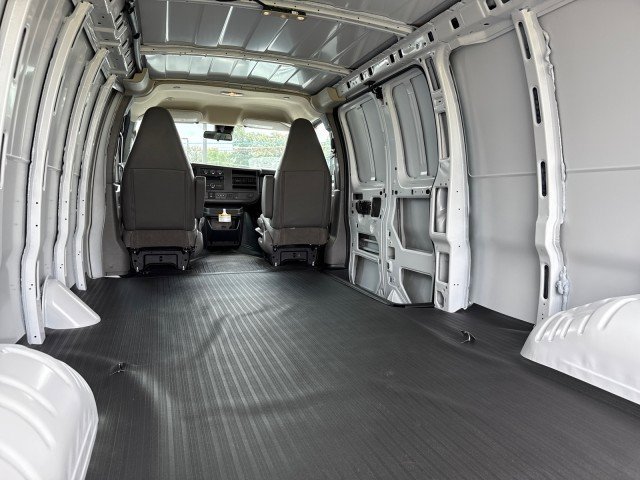 New 2025 Chevrolet Express 2500 WT w/ Enhanced Convenience Package image 10