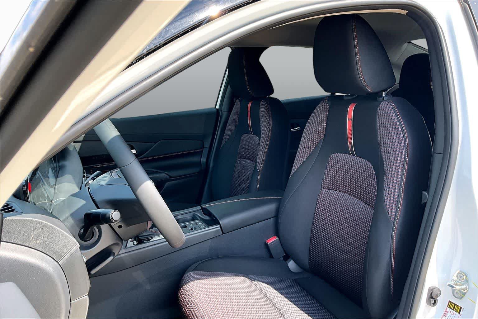New 2027 Nissan Sentra SR FWD image 16