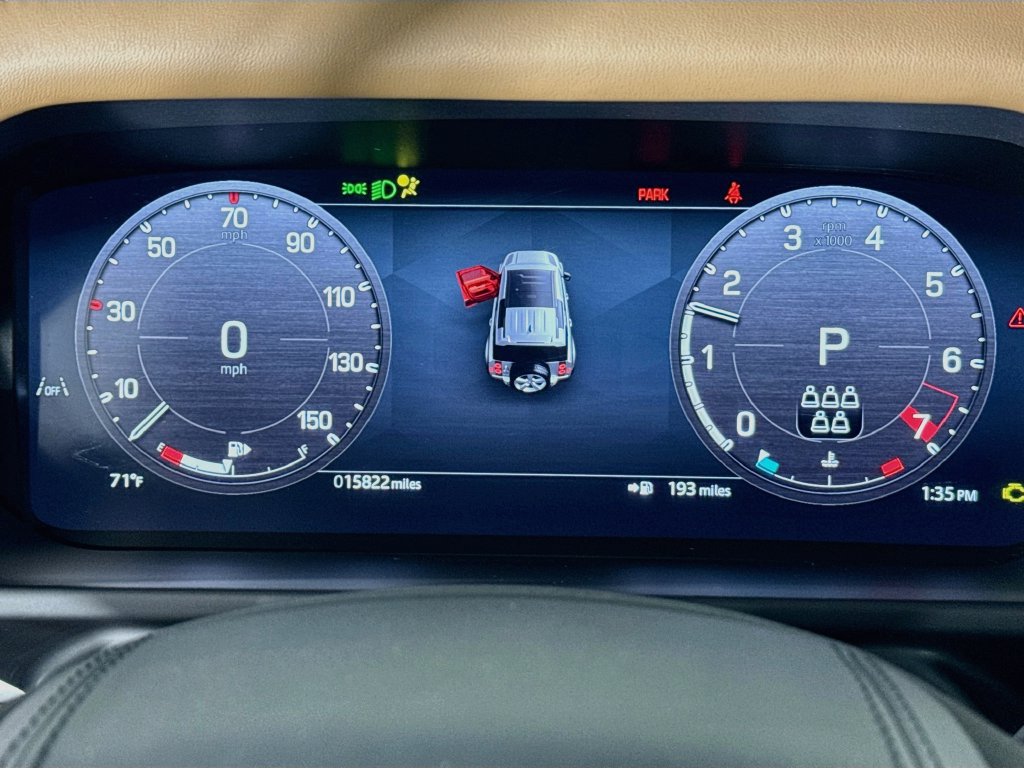 Certified 2025 Land Rover Defender 110 X AWD/4WD image 13