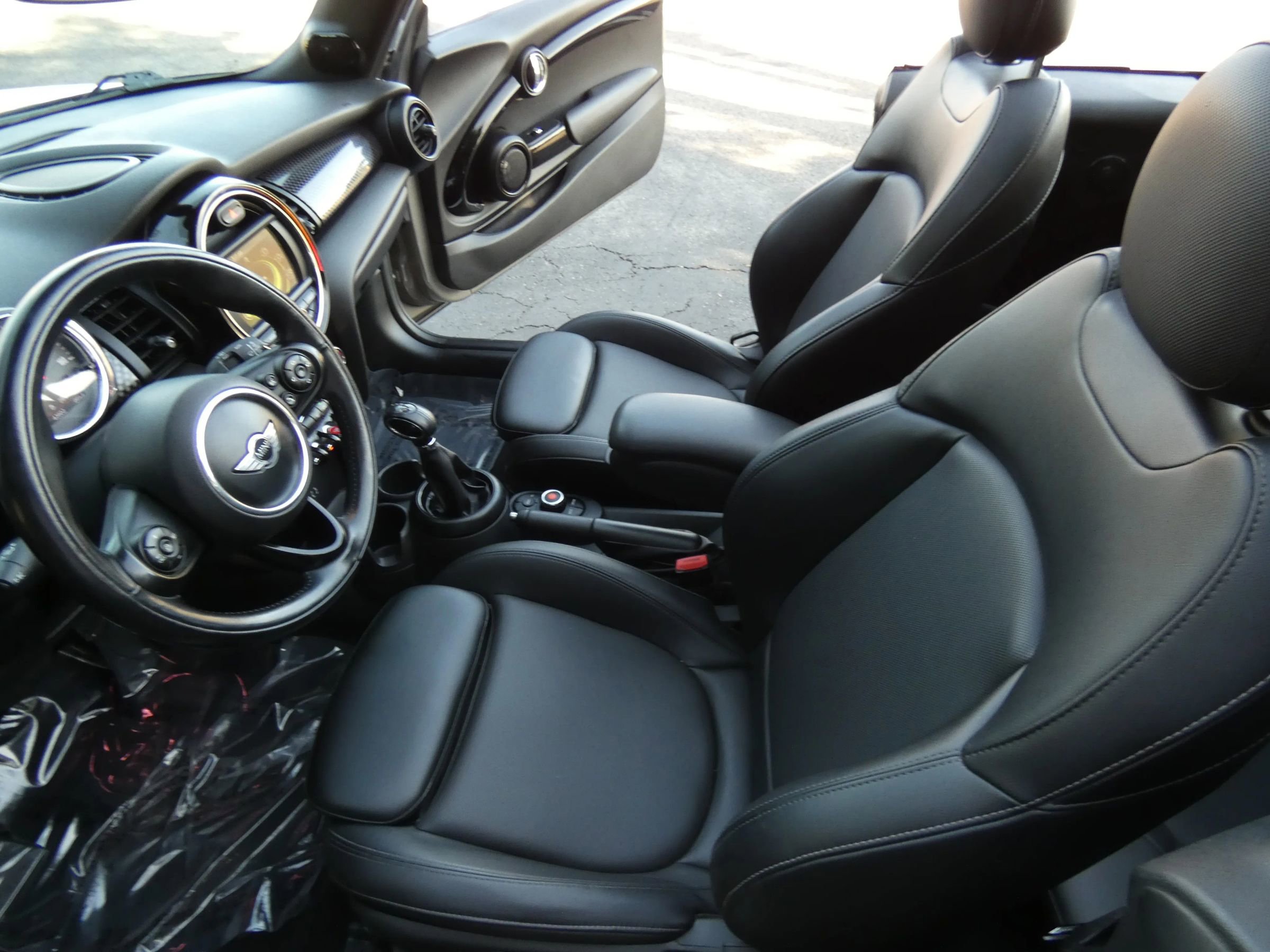 Used 2018 MINI Cooper S w/ Premium Package image 42