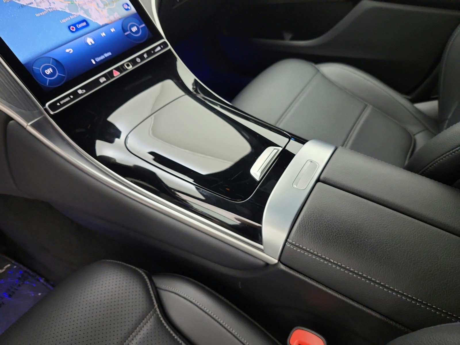 Certified 2026 Mercedes-Benz GLC 300 image 11