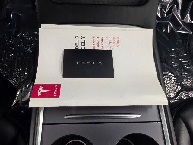 Used 2021 Tesla Model Y Long Range AWD/4WD image 22