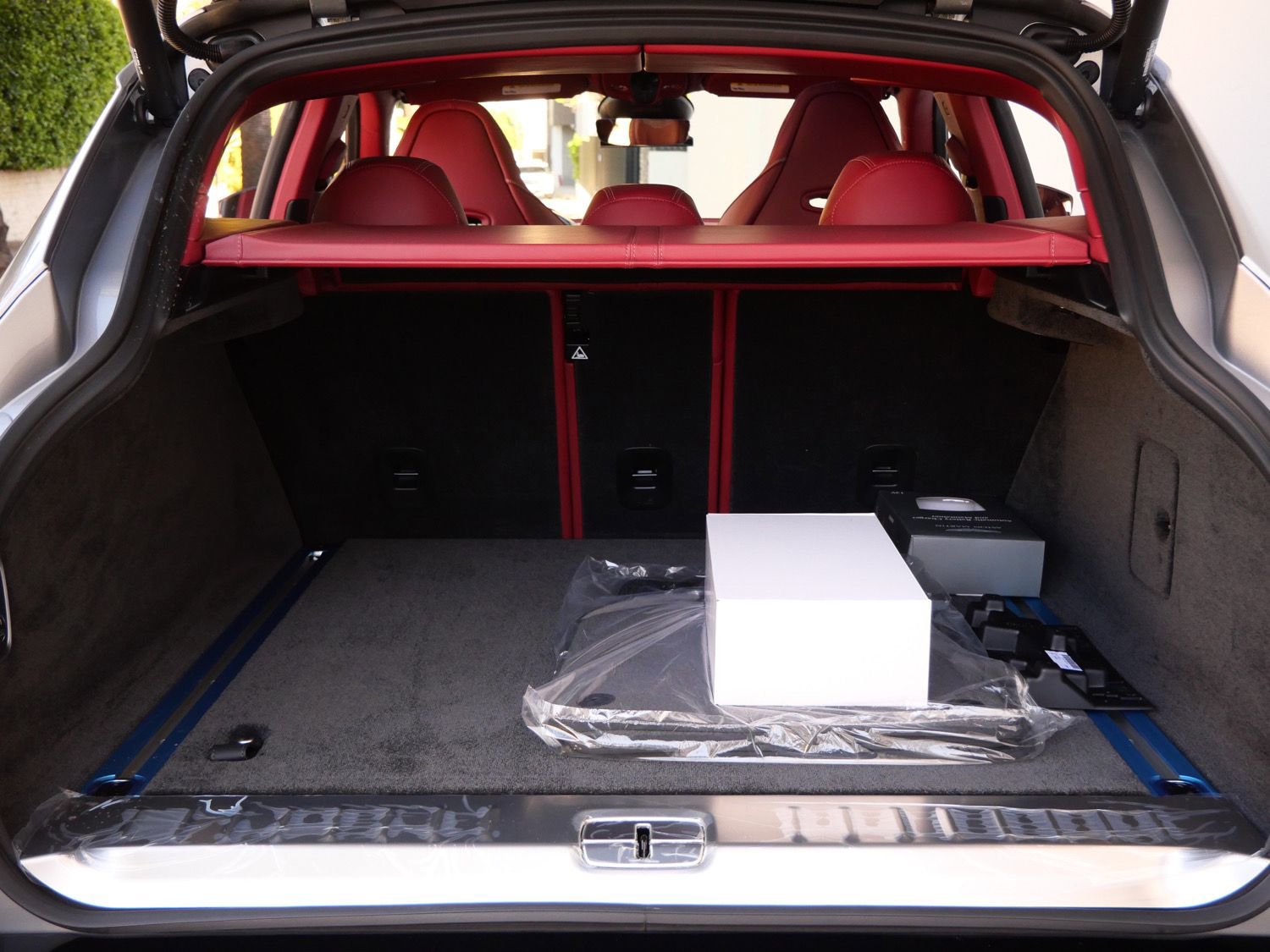 New 2026 Aston Martin DBX 707 image 22