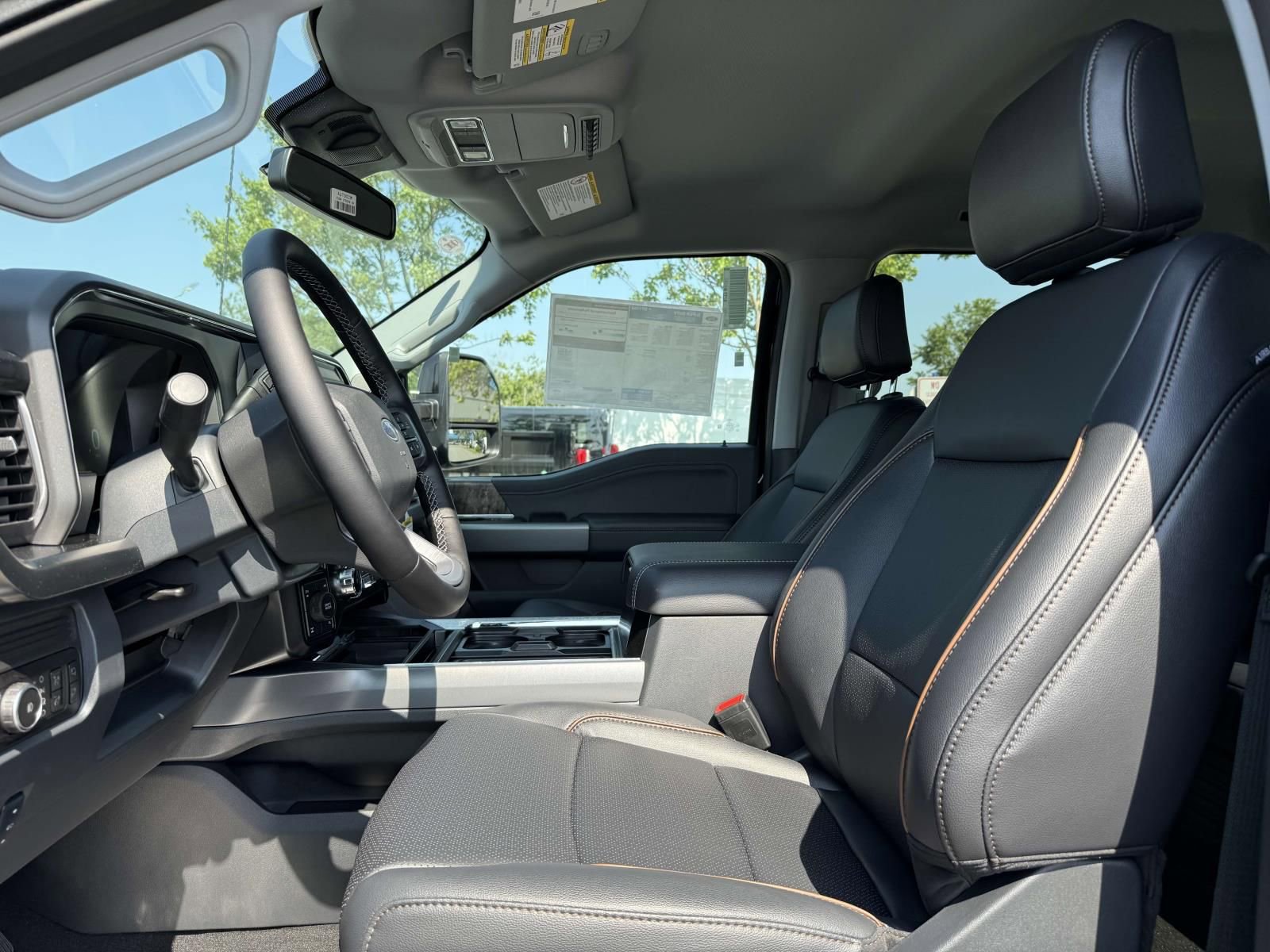 New 2025 Ford F350 Lariat w/ Black Appearance Package image 9