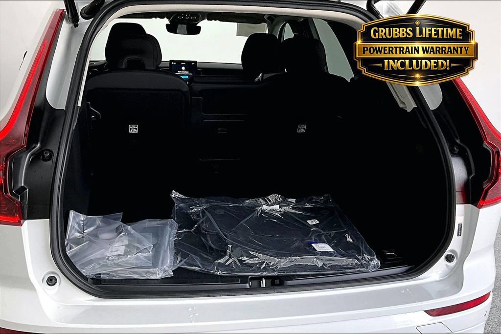 New 2026 Volvo XC60 B5 Core w/ Climate Package AWD/4WD image 44