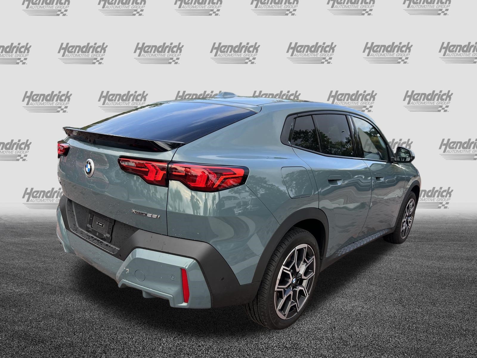 Certified 2025 BMW X2 xDrive28i AWD/4WD image 10