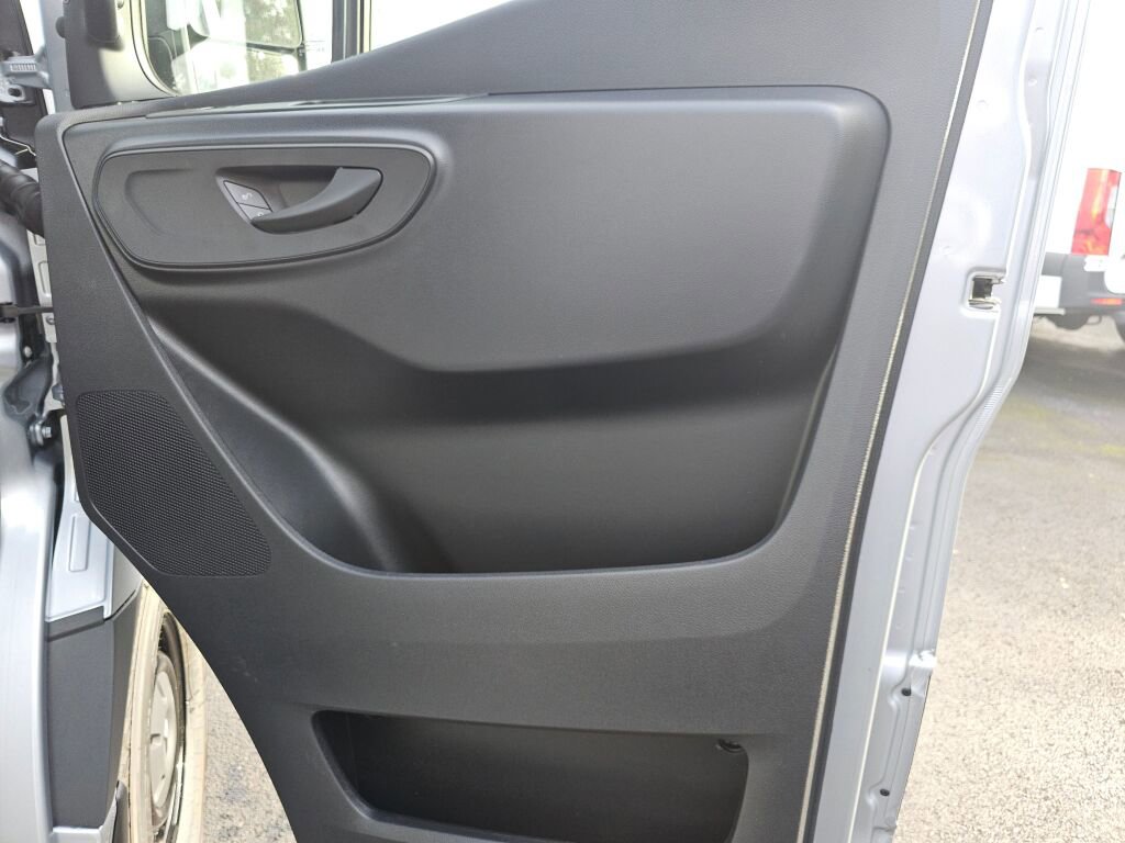 New 2025 Mercedes-Benz Sprinter 2500 image 16
