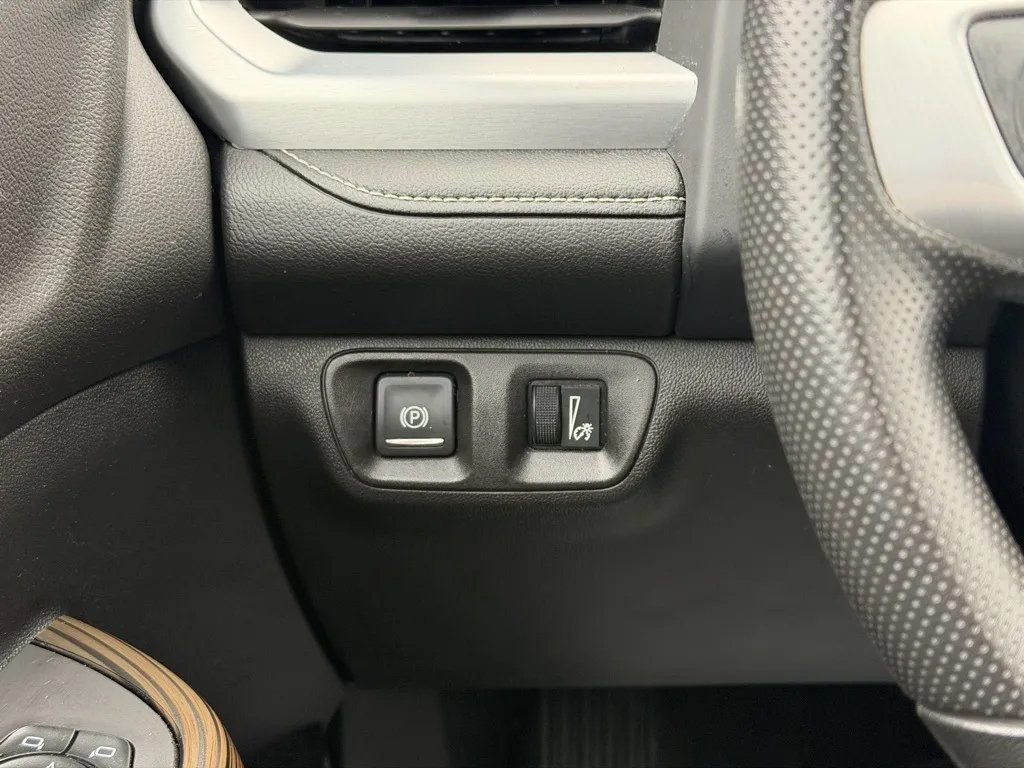 Used 2021 GMC Acadia SLE w/ Driver Convenience Package image 14