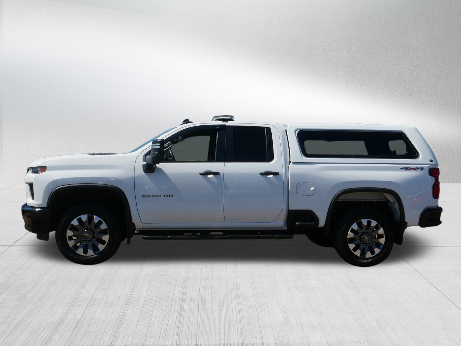 Used 2022 Chevrolet Silverado 2500 Custom w/ Custom Value Package AWD/4WD image 4