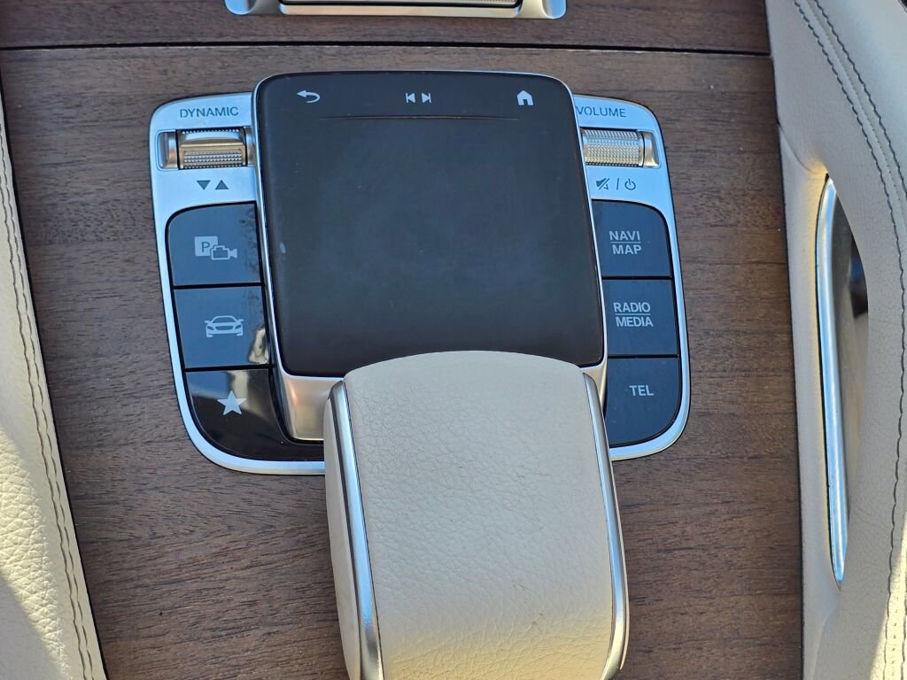 Used 2020 Mercedes-Benz GLE 350 4MATIC w/ Premium Package image 38