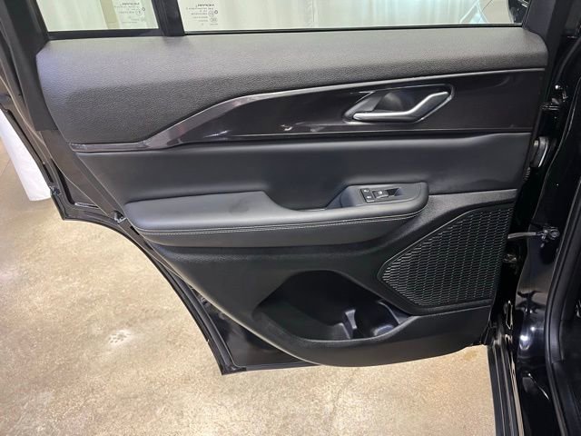 Used 2023 Jeep Grand Cherokee Altitude image 26