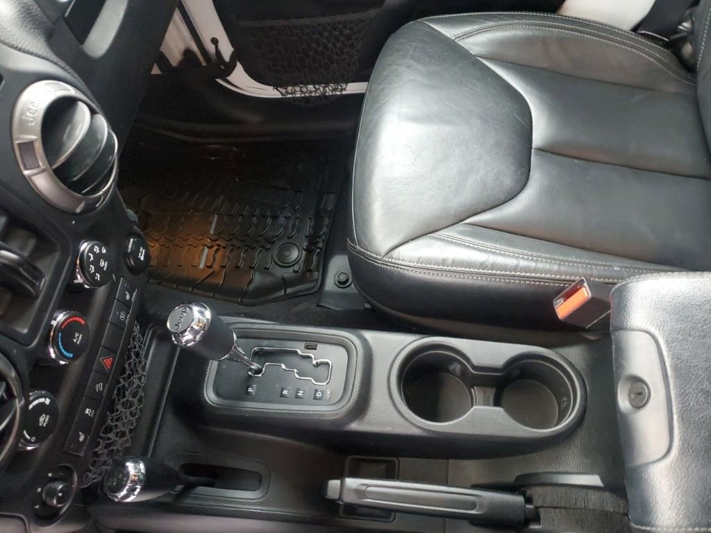 Used 2018 Jeep Wrangler Unlimited Sahara image 20