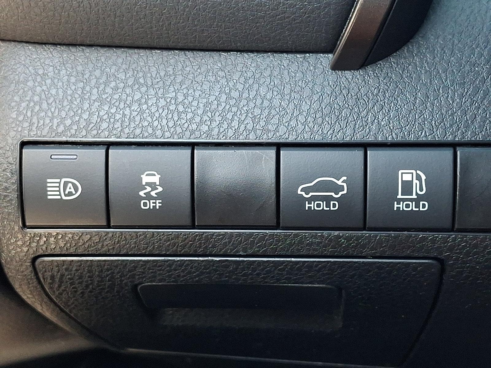 Used 2024 Toyota Camry SE FWD image 25