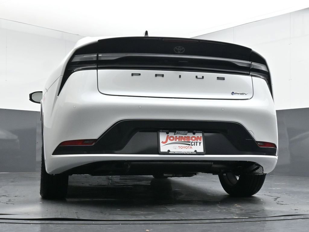 New 2026 Toyota Prius Plug-In Hybrid FWD image 33