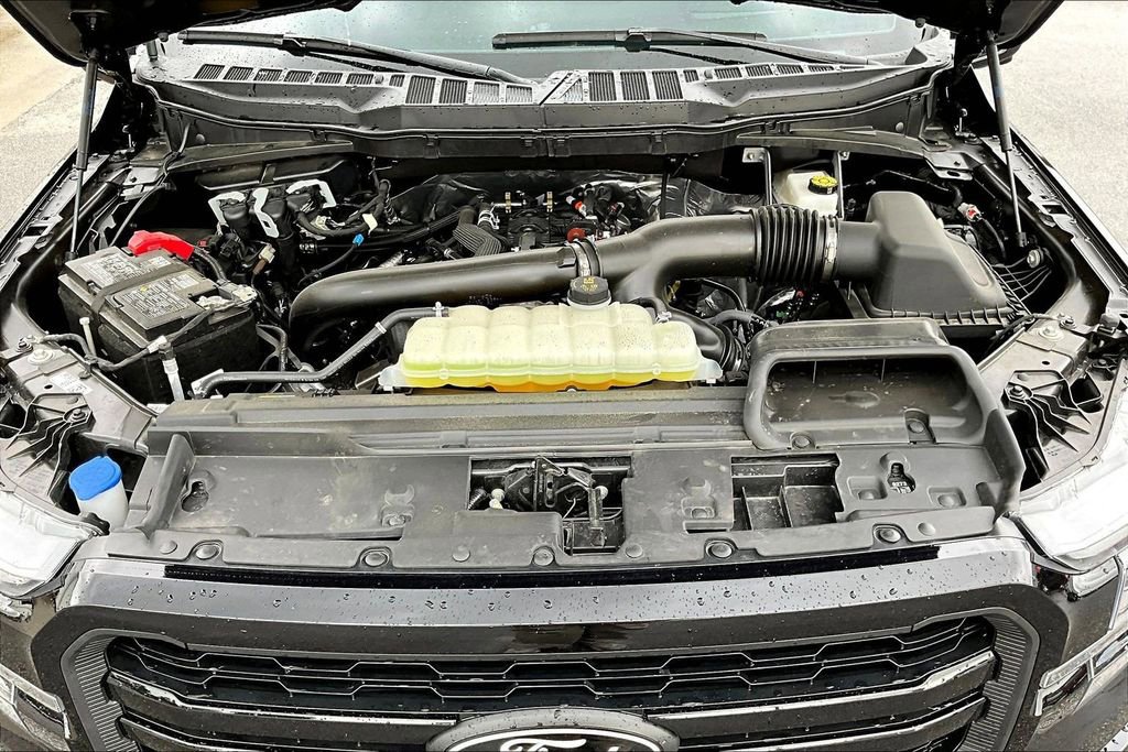 Used 2025 Ford F150 Lariat w/ Equipment Group 502A High image 32