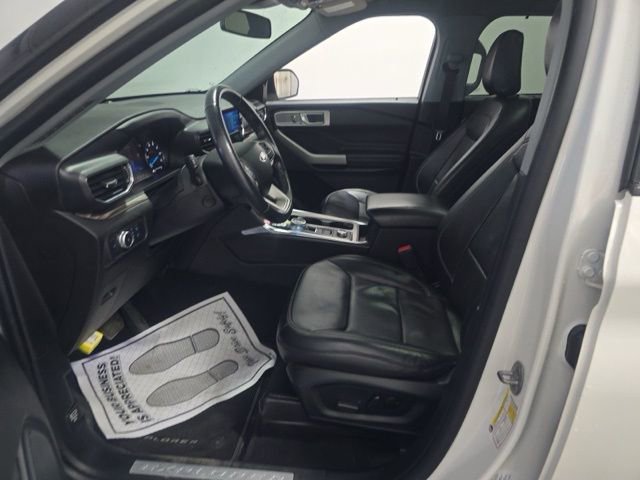 Used 2022 Ford Explorer Limited AWD/4WD image 7