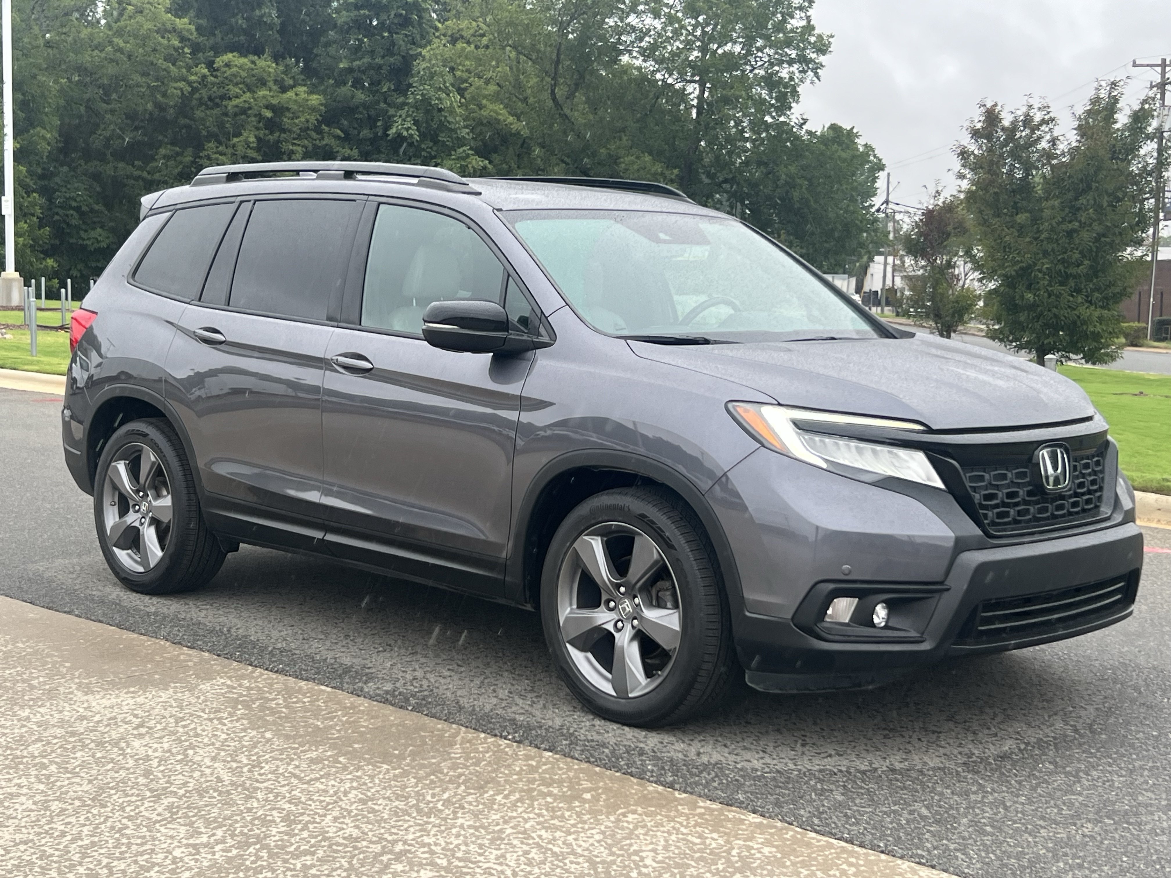 Used 2020 Honda Passport Touring image 2