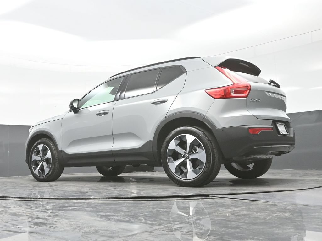 New 2026 Volvo XC40 B5 Plus w/ Protection Package Premier AWD/4WD image 30